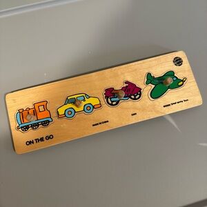 On the Go, 4 piece puzzle
